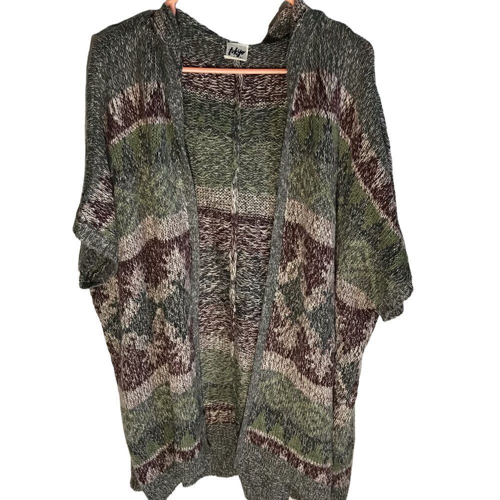 Tokyo Darling size Small oversized short sleeve sweater green